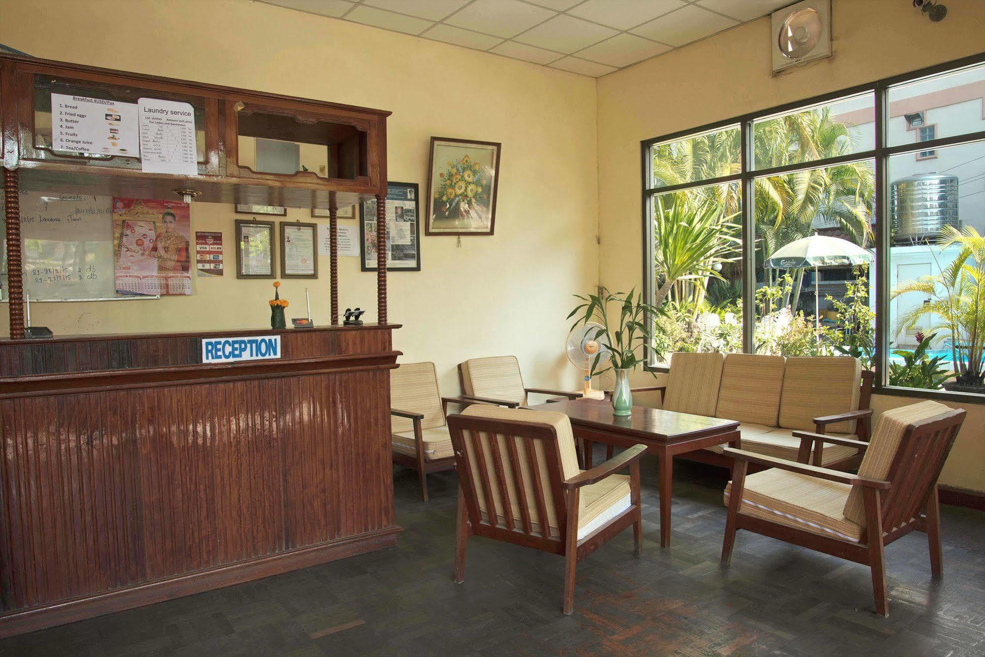 Villa Sisavad Guesthouse Vientiane Exterior foto