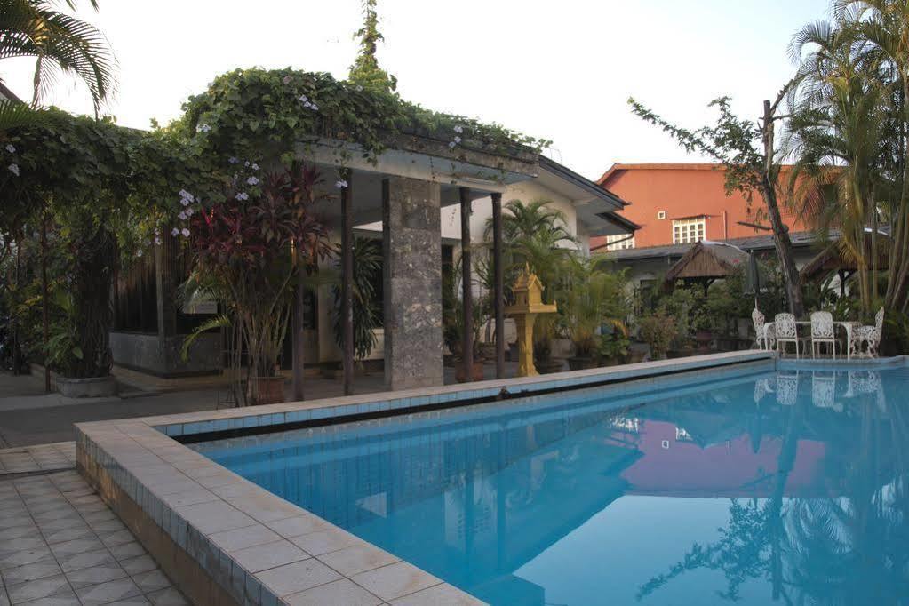 Villa Sisavad Guesthouse Vientiane Exterior foto